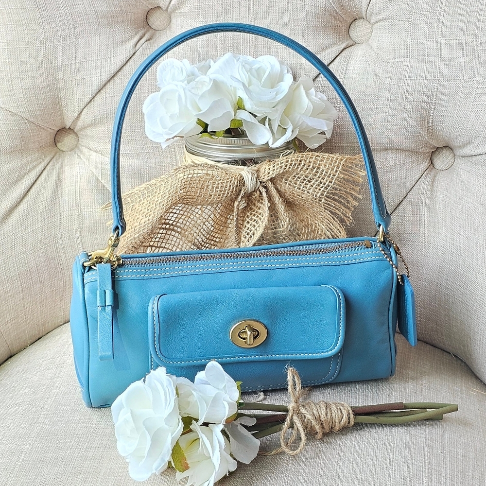 Vintage Coach Penelope Demi Shoulder Bag # 9712 ( Glacier / Pool Blue ) - Picture 11 of 16